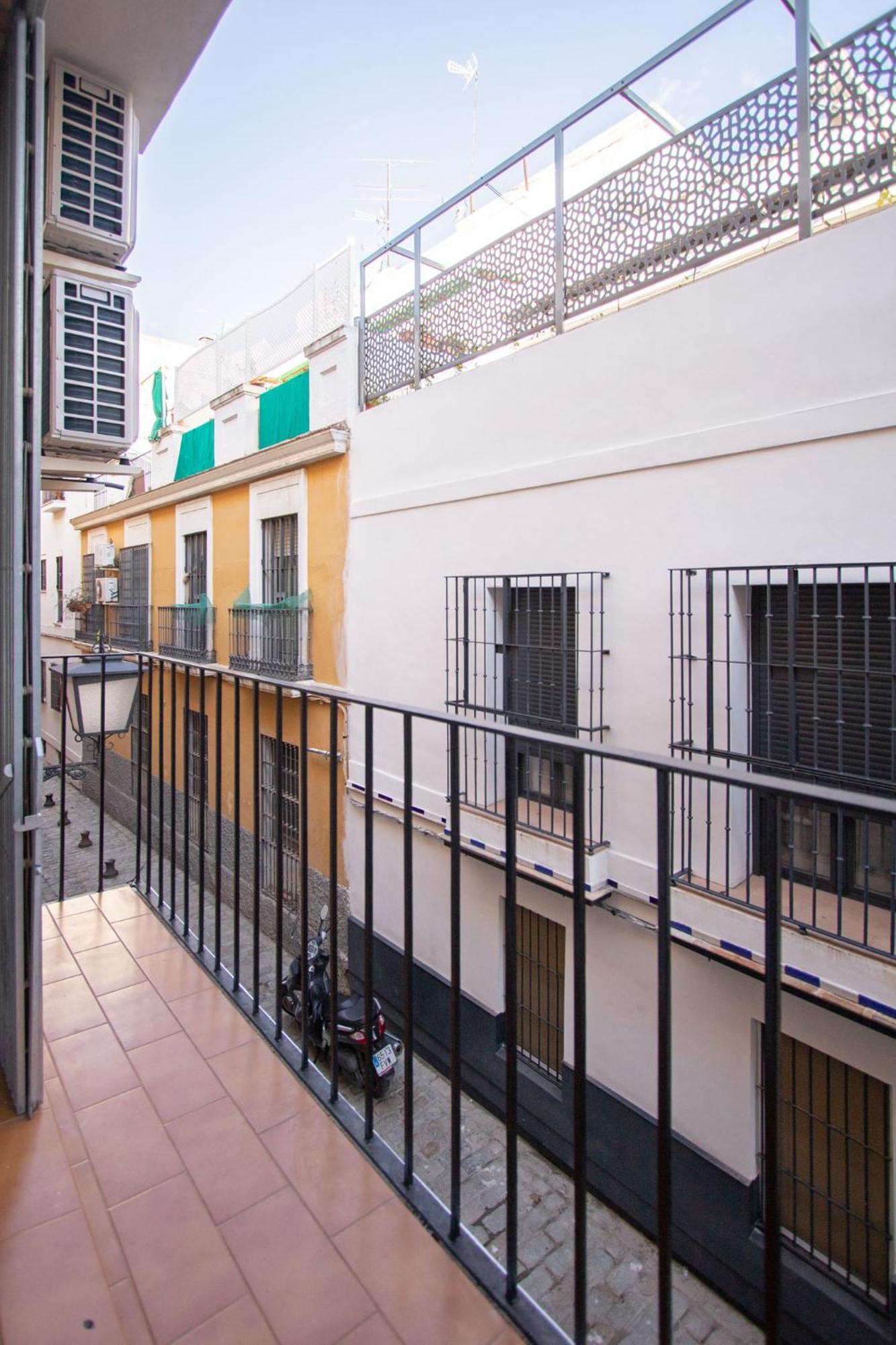 Darsena Central Riverside By Valcambre, Seville
